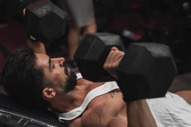 Co ile sprawdzać maksy? Praktyczny poradnik dla osób trenujących